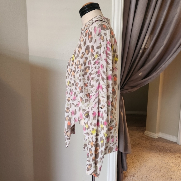 Charlie Jade Silk Blouse ๐ - Picture 6 of 12